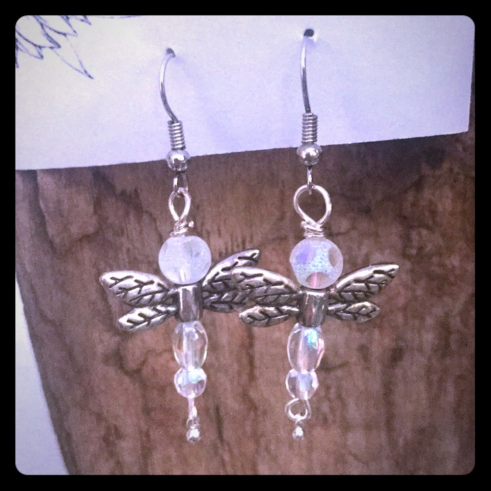 Adorable Dragon Fly Earrings
